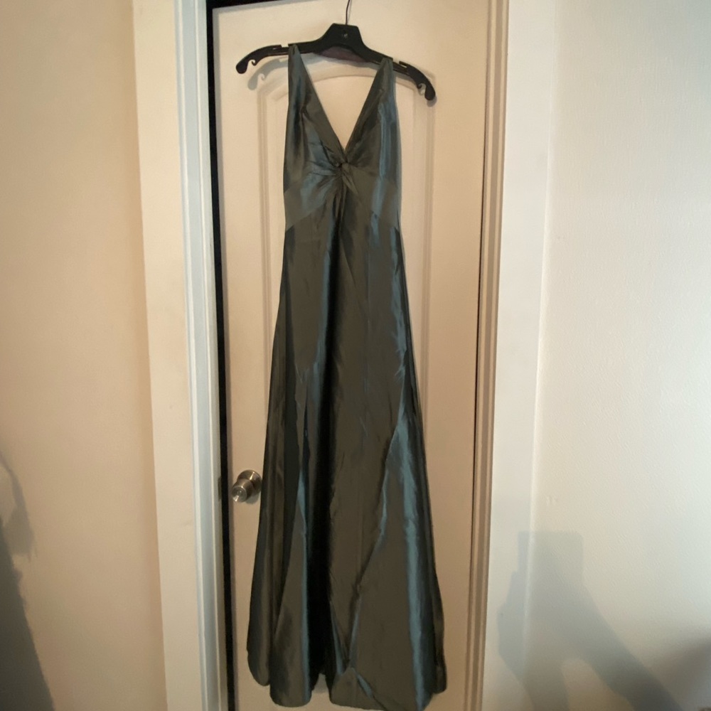Vintage LAUNDRY by Shelli Segal halter gown